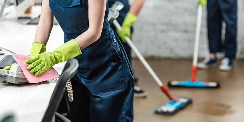 11-Mistakes-to-Avoid-Before-Hiring-a-Office-Cleaning-Company-850×425